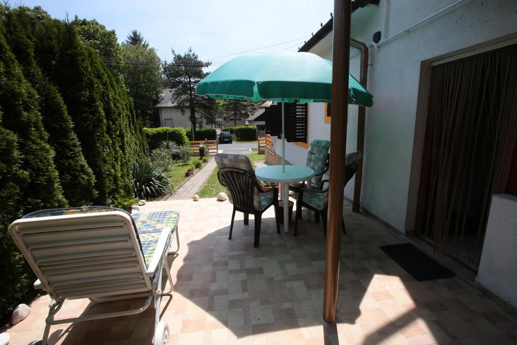 Lonci Apartman Zalakaros Exterior foto